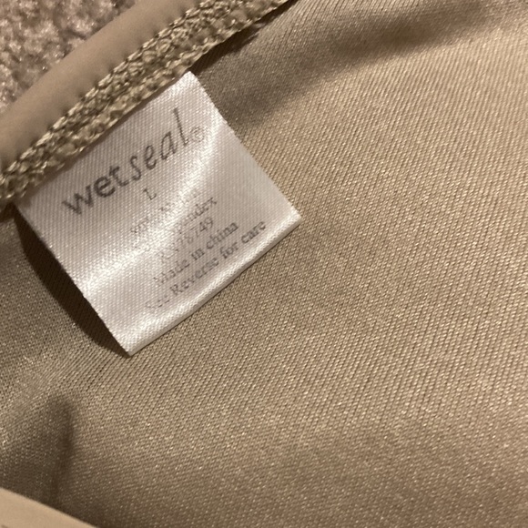 Tan color bathing suit - Picture 9 of 12